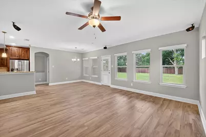 1004 E Main Street, Tioga, TX 76271 - Photo 20