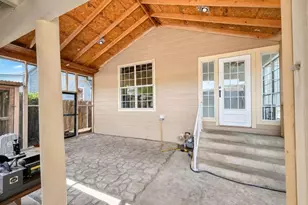 620 S Crockett St, Sherman, TX 75090 - Photo 22
