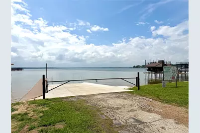 131 San Felipe Drive, Mabank, TX 75156 - Photo 34