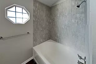 833 Weaver St, Cedar Hill, TX 75104 - Photo 2