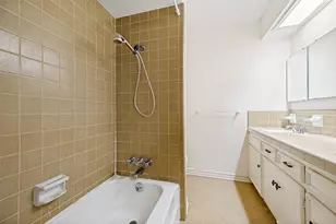 7726 Dentcrest Dr, Dallas, TX 75254 - Photo 8