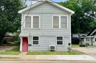 1004 Gregg St, Denton, TX 76201 - Photo 1
