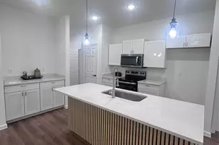 5717 San Jacinto Dr, Granbury, TX 76048 - Photo 4