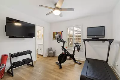 8815 Larchwood Drive, Dallas, TX 75238 - Photo 20
