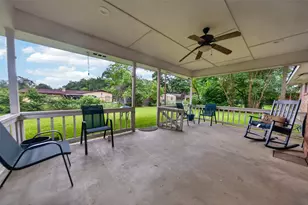 813 E Clinton Ave, Athens, TX 75751 - Photo 4