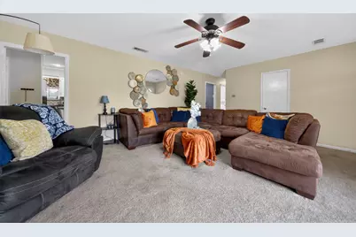 813 E Clinton Avenue, Athens, TX 75751 - Photo 6