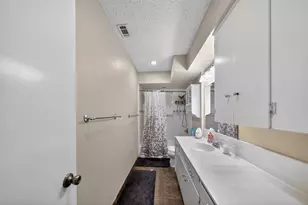 813 E Clinton Ave, Athens, TX 75751 - Photo 30