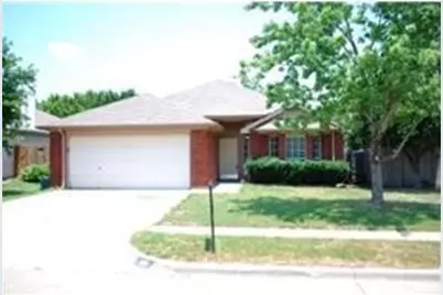 325 Angelina Drive, Arlington, TX 76018 - Photo 1