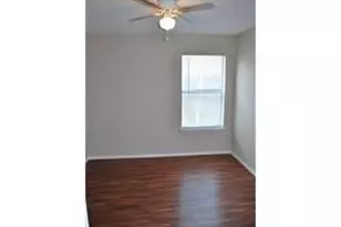 325 Angelina Dr, Arlington, TX 76018 - Photo 8