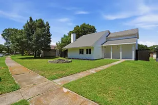 3121 Castle Rock Ln, Garland, TX 75044 - Photo 4