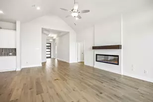 685 Red Maple Rd, Waxahachie, TX 75165 - Photo 10