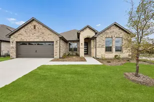 685 Red Maple Rd, Waxahachie, TX 75165 - Photo 1