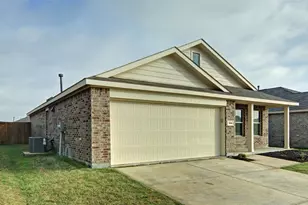 1106 Lady Bird St, Ennis, TX 75119 - Photo 2