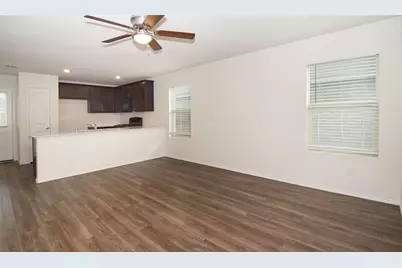 1106 Lady Bird Street, Ennis, TX 75119 - Photo 4