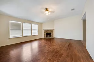 1629 Thornhill Ln, Little Elm, TX 75068 - Photo 8