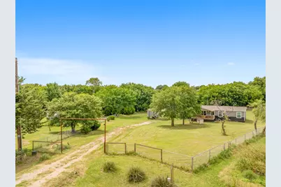514 Blue Sky Court, Springtown, TX 76082 - Photo 2