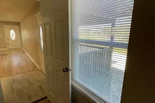110 Crockett St, Valley View, TX 76272 - Photo 18