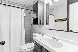 3807 Falls Dr, Dallas, TX 75211 - Photo 14