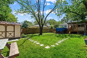 3807 Falls Dr, Dallas, TX 75211 - Photo 12