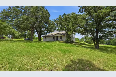 1225 Shannon Drive, Cleburne, TX 76031 - Photo 2