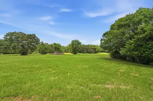 1225 Shannon Dr, Cleburne, TX 76031 - Photo 34
