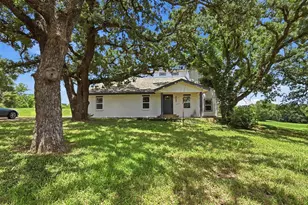 1225 Shannon Dr, Cleburne, TX 76031 - Photo 1