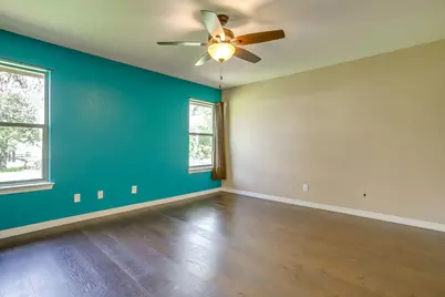 115 Pleasant Oaks Lane, Springtown, TX 76082 - Photo 34