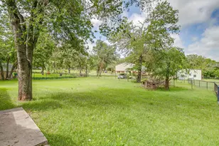 115 Pleasant Oaks Ln, Springtown, TX 76082 - Photo 38