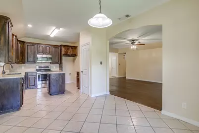115 Pleasant Oaks Lane, Springtown, TX 76082 - Photo 14
