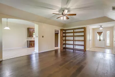 115 Pleasant Oaks Lane, Springtown, TX 76082 - Photo 10