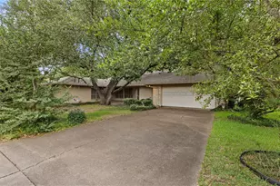 6907 Hillwood Ln, Dallas, TX 75248 - Photo 38