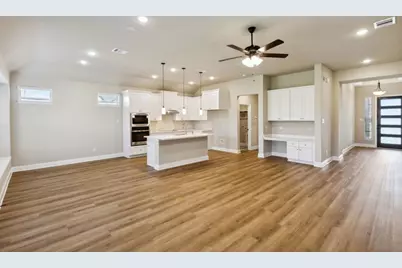 4557 Lyre Leaf Drive, Fort Worth, TX 76036 - Photo 2