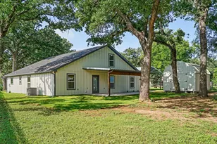 4004 Pueblo Ct, Granbury, TX 76048 - Photo 6