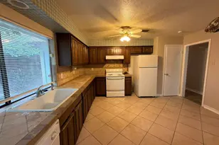 1717 Warwick St, Garland, TX 75044 - Photo 8