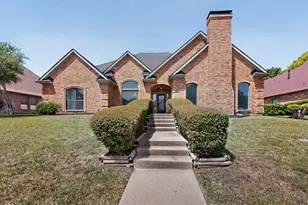 705 Bent Creek Dr, DeSoto, TX 75115 - Photo 1
