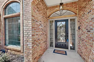 705 Bent Creek Dr, DeSoto, TX 75115 - Photo 2