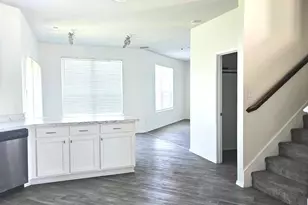 1004 Waverly Dr, Van Alstyne, TX 75495 - Photo 2