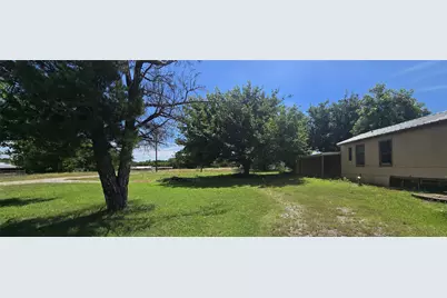 148 Whispering Oaks, Mineral Wells, TX 76067 - Photo 4