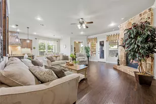 5601 Sunstar Ln, Flower Mound, TX 75028 - Photo 14