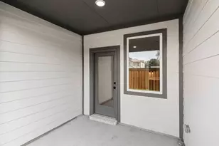 2517 Lost Maples Ln, Dallas, TX 75228 - Photo 2