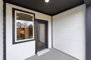 2521 Lost Maples Ln, Dallas, TX 75228 - Photo 2