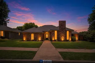 2202 Silver Holly Ln, Richardson, TX 75082 - Photo 2