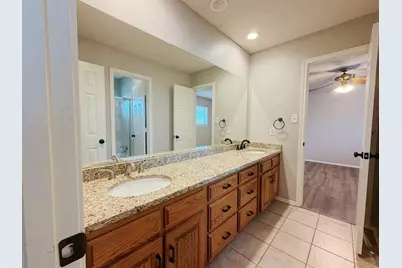 3706 Waycross Court, Arlington, TX 76016 - Photo 10