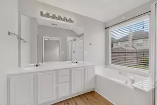4736 Parkmount Dr, Fort Worth, TX 76137 - Photo 18