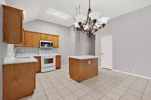 4736 Parkmount Dr, Fort Worth, TX 76137 - Photo 12
