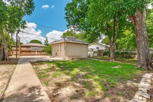 3013 Emmett St, Dallas, TX 75211 - Photo 12