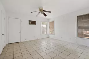 3013 Emmett St, Dallas, TX 75211 - Photo 8