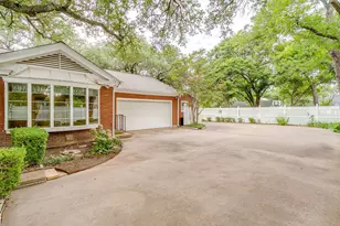 411 S Waco St, Weatherford, TX 76086 - Photo 32