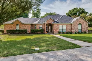 314 Bluffview Ct, Forney, TX 75126 - Photo 2