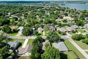 4016 Cherokee Ct, Granbury, TX 76048 - Photo 38